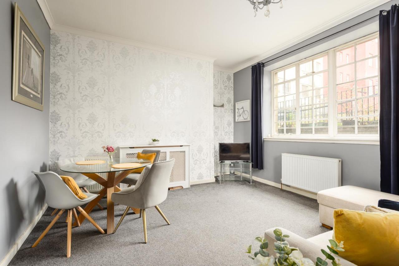 2 Bedroom Royal Mile Apartment إدنبرة المظهر الخارجي الصورة