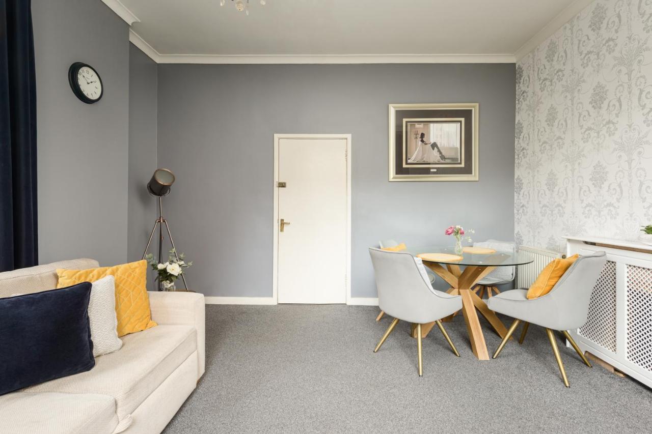 2 Bedroom Royal Mile Apartment إدنبرة المظهر الخارجي الصورة