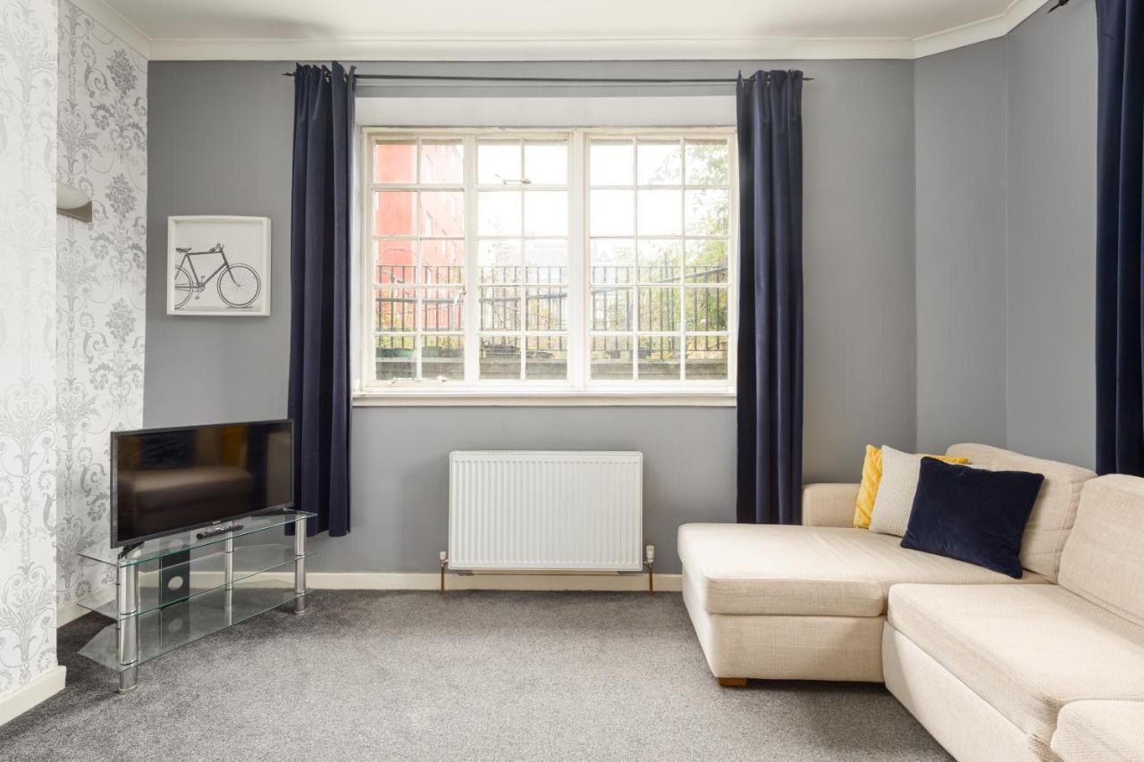 2 Bedroom Royal Mile Apartment إدنبرة المظهر الخارجي الصورة